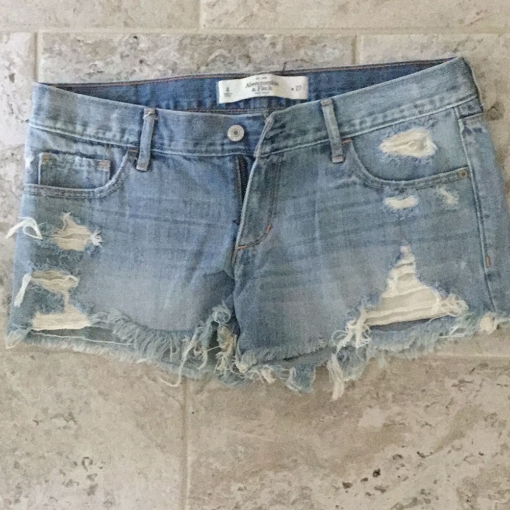Abercrombie & Fitch distressed jean shorts